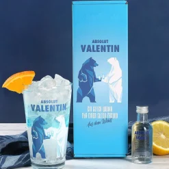 Absolut Vodka Set mit bedrucktem Glas und einer Flasche Vodka in persönlicher Geschenkbox