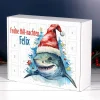 Adventskalender mit coolem Hai Motiv und Namensaufdruck