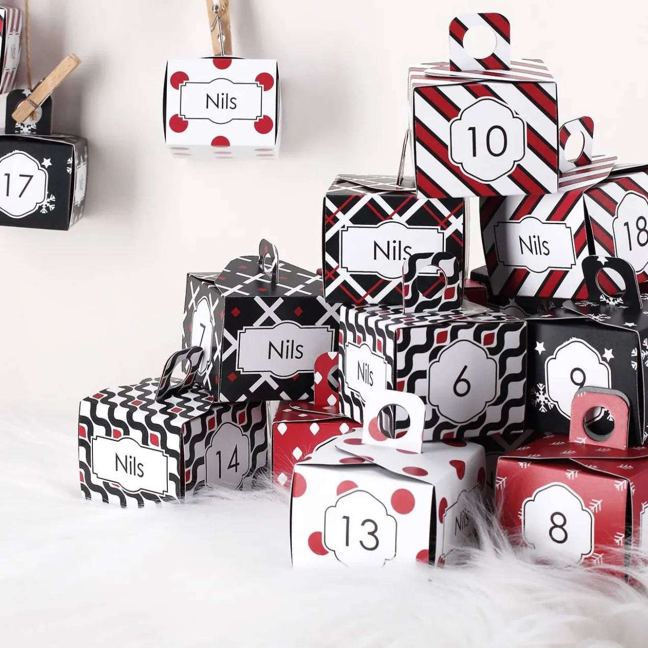 Adventskalender 24 Schachteln zum selbst befüllen mit Ihrem Wunschnamen