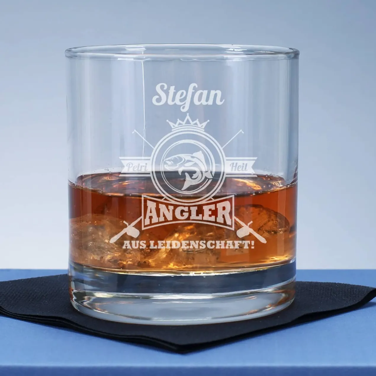 Angler aus Leidenschaft - graviertes Whiskyglas mit Name