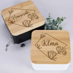 Aufbewahrungsbox mit Spiegel, Ihrem Wunschnamen und Blumenrahmen