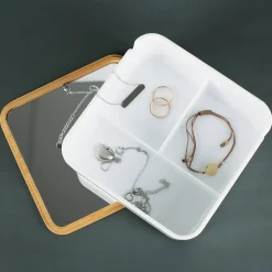 Aufbewahrungsbox mit Spiegel, Ihrem Wunschnamen und Blumenrahmen