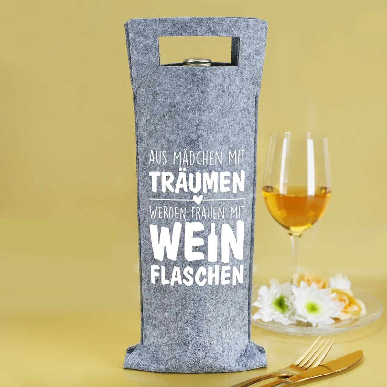 Aus Mädchen mit Träumen werden Frauen mit Weinflaschen - Flaschenbeutel aus Filz