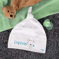 Babymütze in verschiedenen Farben mit Namensaufdruck