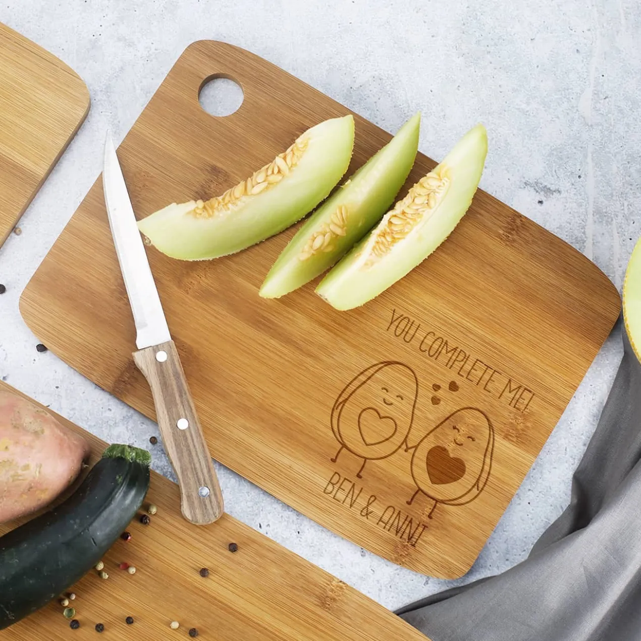 Bambusbrettchen im 3er Set mit Avocado Pärchen und Namen graviert