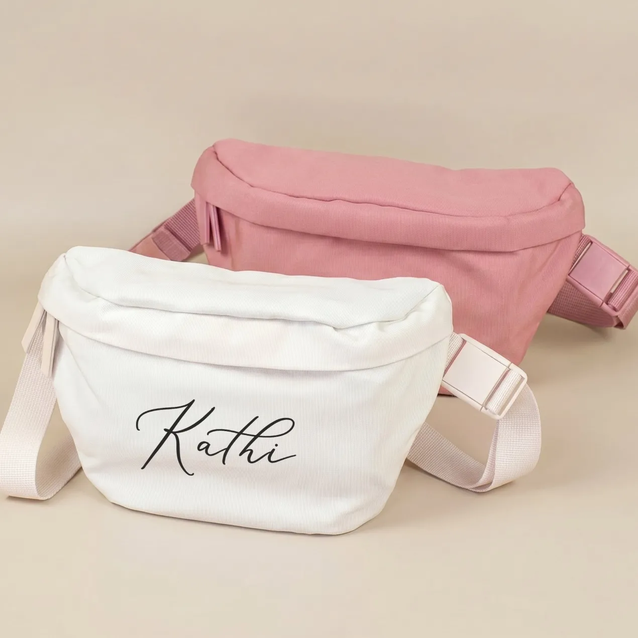 Bauchtasche als Geschenk für Frauen | Personalisierte Gürteltasche für JGA & Geburtstag in Beige Rosa
