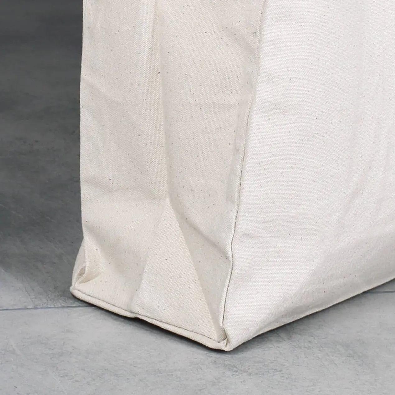 Baumwollshopper mit Initiale und Name in 4 verschiedenen Farben