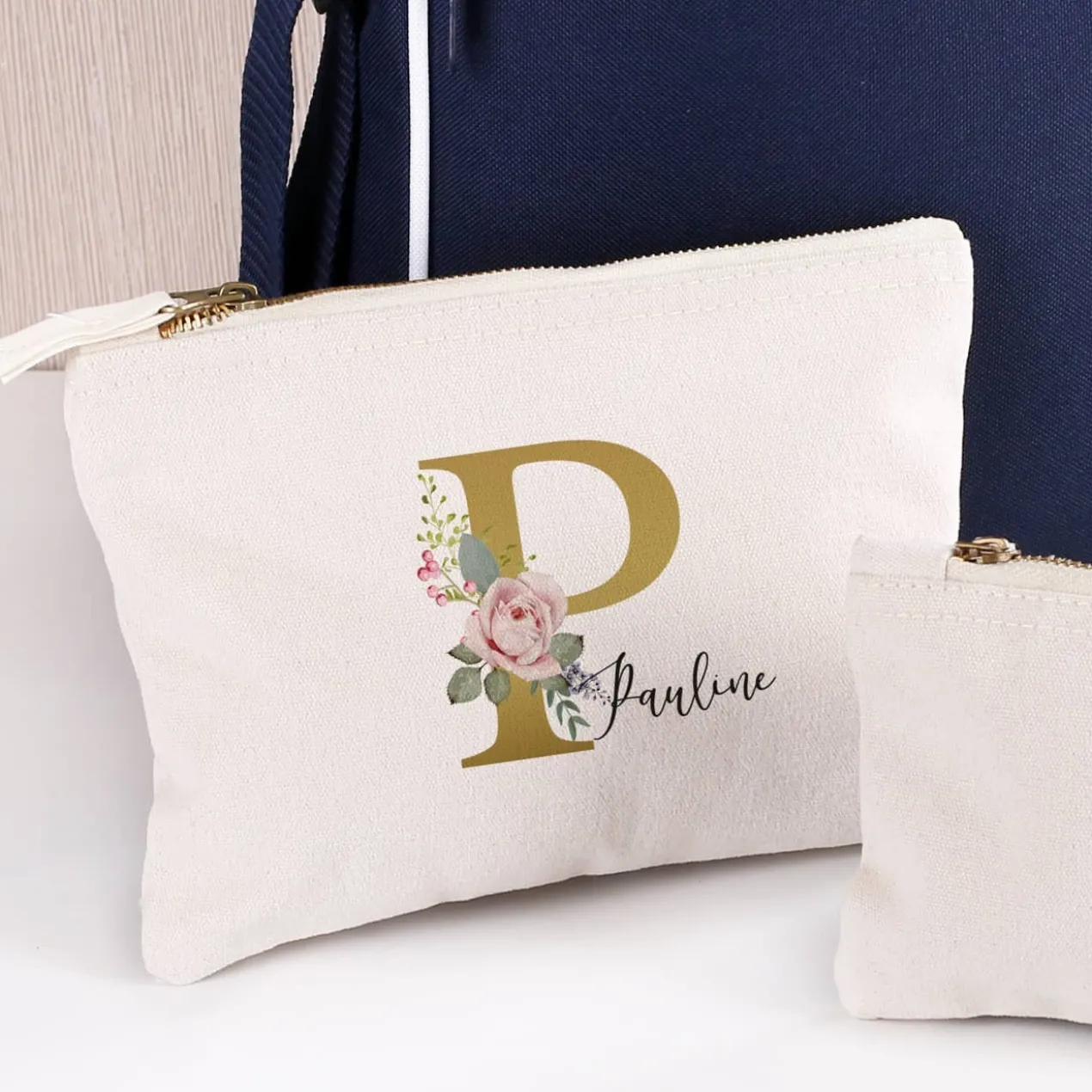 Beautycase mit Rosen-Monogramm und Name