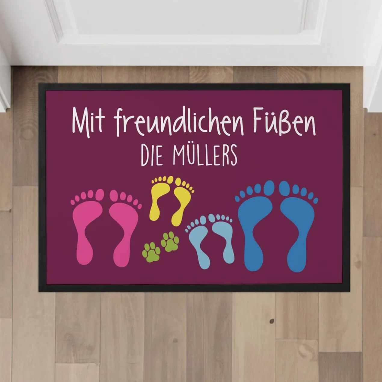 Bedruckte Fußmatte Mit freundlichen Füßen - personalisiert mit Text