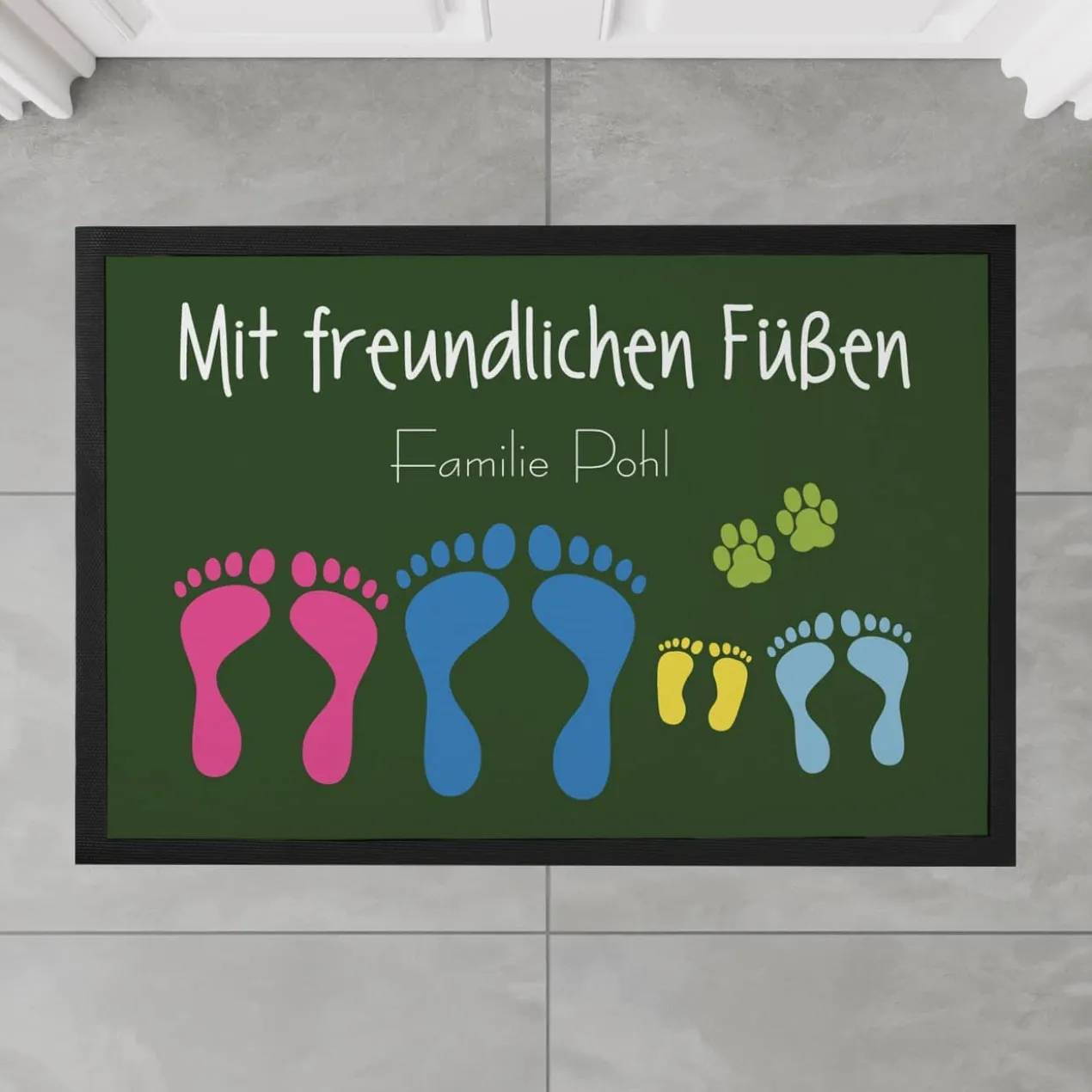 Bedruckte Fußmatte Mit freundlichen Füßen - personalisiert mit Text