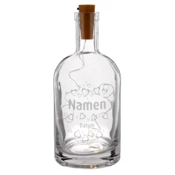 Beleuchtete Karaffe zur Hochzeit mit Herzen, Namen und Datum