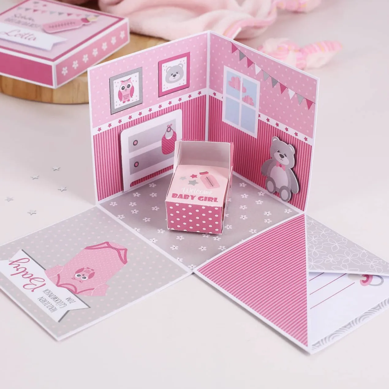 Überraschungsbox zur Geburt, Babygeschenk für Mädchen