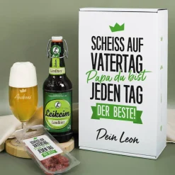 Bier - Geschenkset zum Vatertag in persönlicher Box mit graviertem Glas und Snack