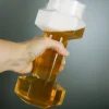 Bierglas in Hantelform