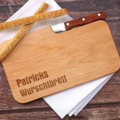 Bierglas und Holzbrettchen Wurschtbrett mit Namensgravur