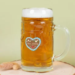 Bierkrug in Lederhosenoptik personalisiert mit Name und Lebkuchenherz Motiv | Bierglas 0,5l