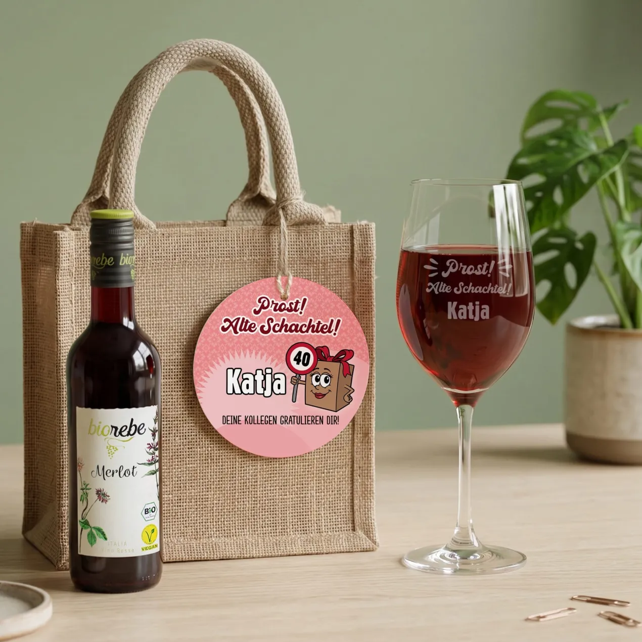 Biorebe Bio Wein Geschenkset zum Geburtstag Alte Schachtel mit Weinglas & Jutetasche personalisiert
