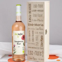 Biorebe Wein in gravierter Holzbox mit Ihrem Wunschnamen | Bienenfreundlich, Nachhaltig, Vegan