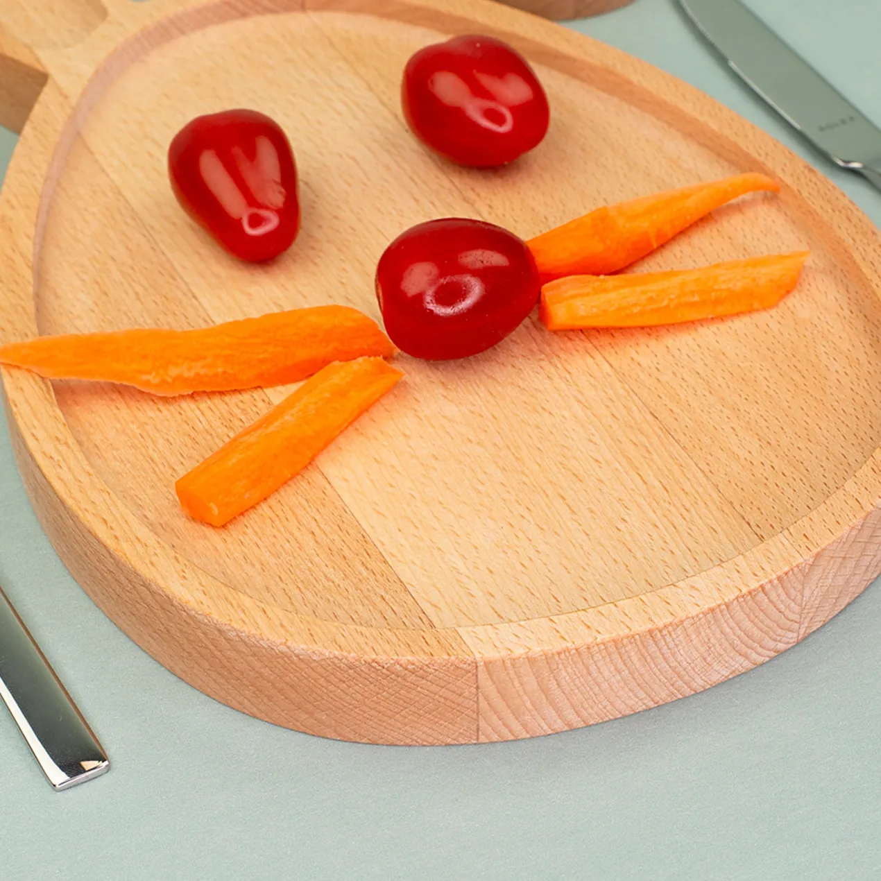 Brettchen in Hasen-Form personalisiert mit Gravur 'Lieblingshase' | Hasenbrett aus Buchenholz