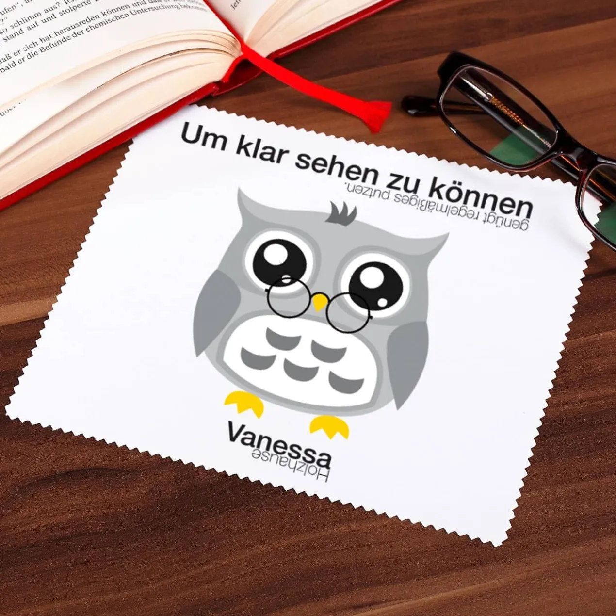 Brillenputztuch bedruckt mit Wunschname und Eule