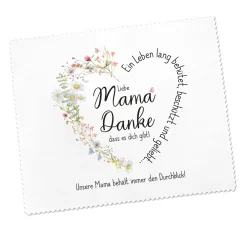 Brillenputztuch für Mama zu Muttertag mit Wunschtext | Motiv in Herzform