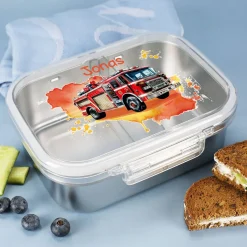 Brotdose aus Edelstahl mit Feuerwehrauto-Motiv bedruckt und Name