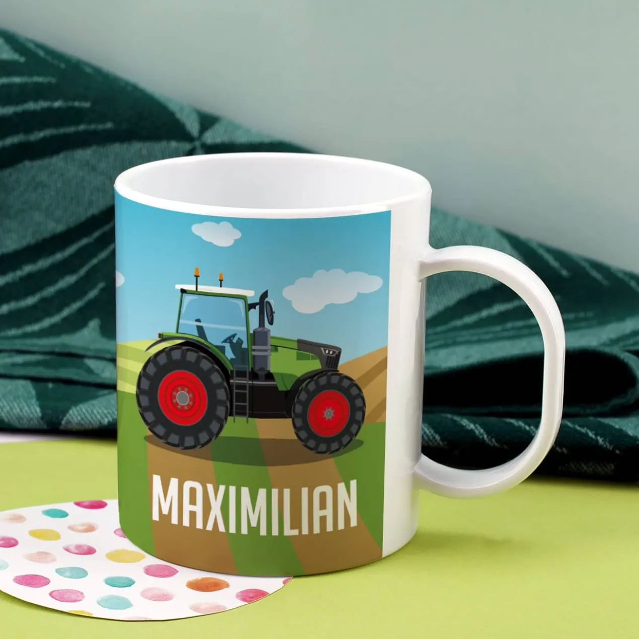 Bruchfeste Kindertasse mit grünem Traktor und Name