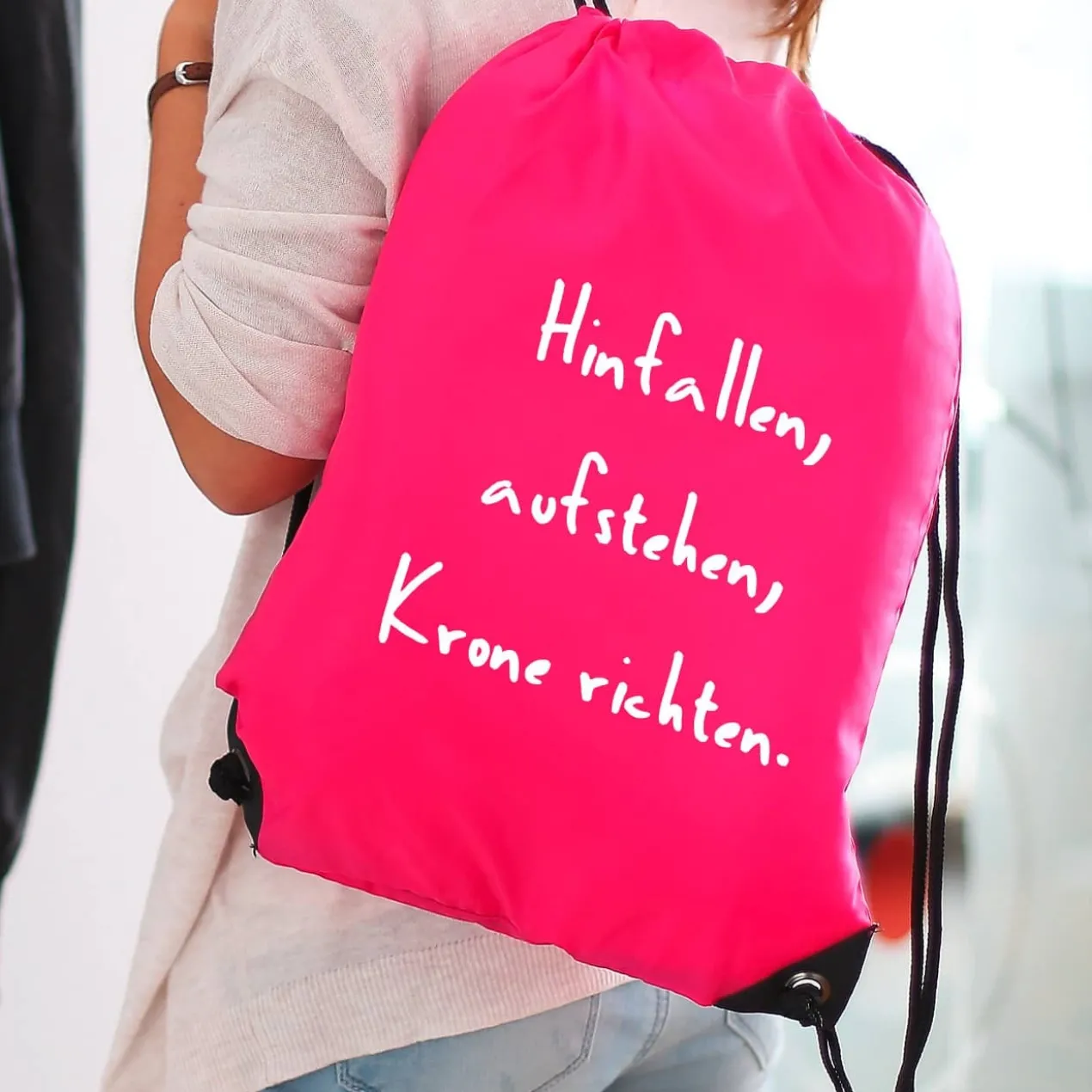 Bunte Rucksäcke mit Ihrem individuellen Wunschtext bedruckt