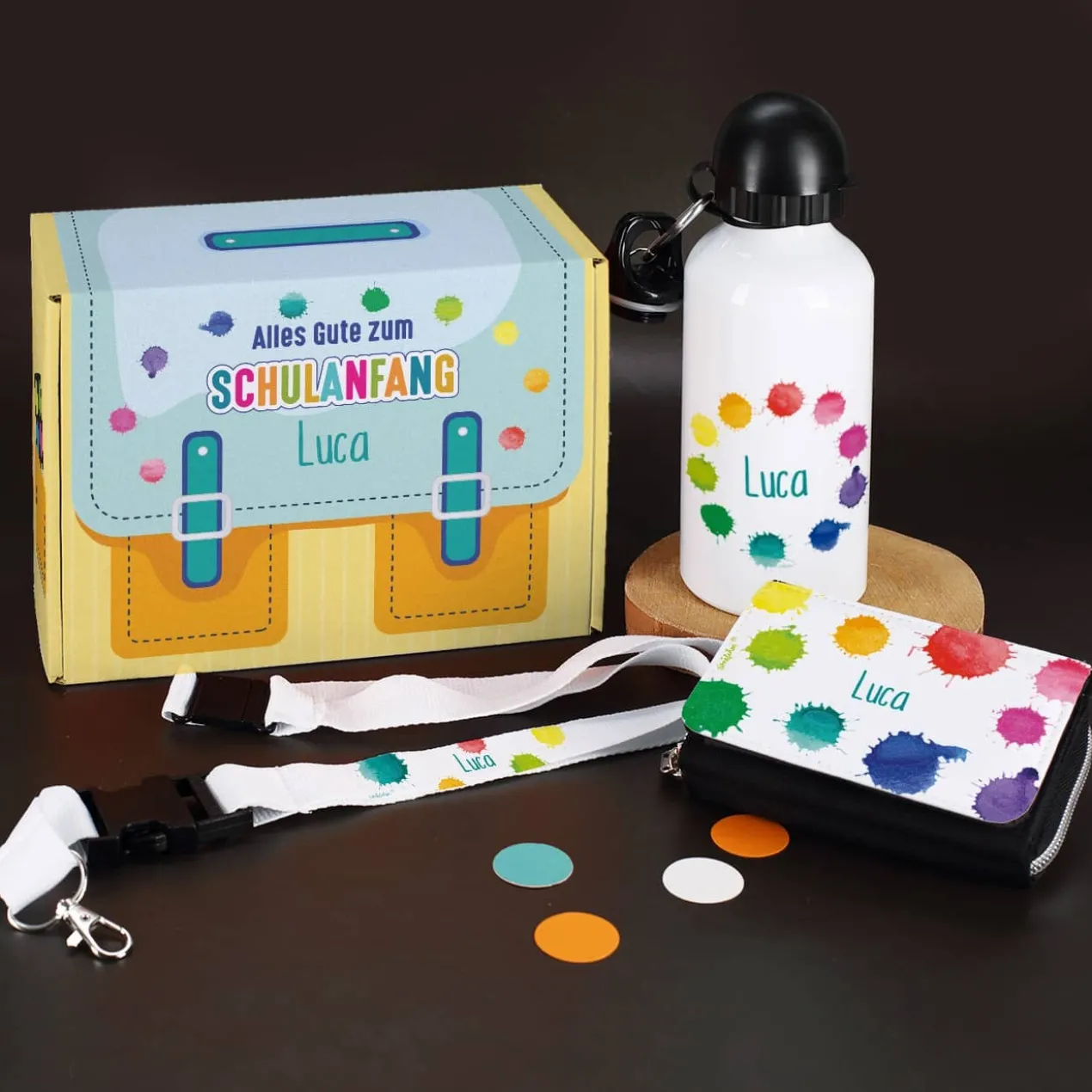 Buntes Geschenkset zur Einschulung mit Trinkflasche, Geldbörse & Schlüsselband