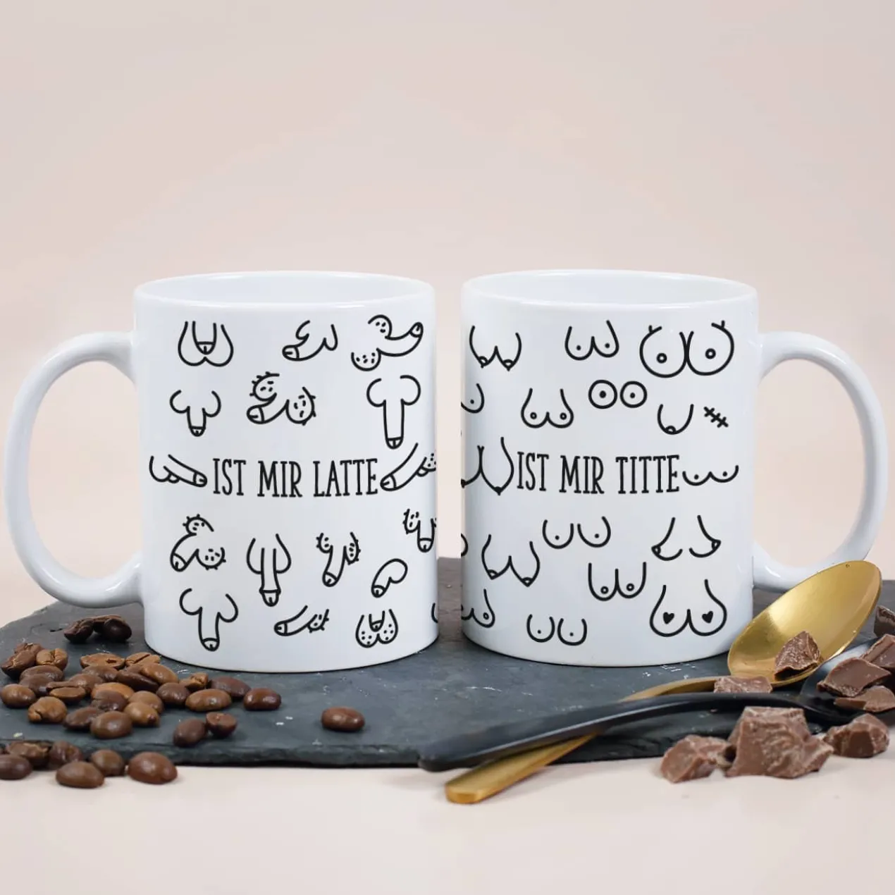 Busentasse und Penistasse im Set