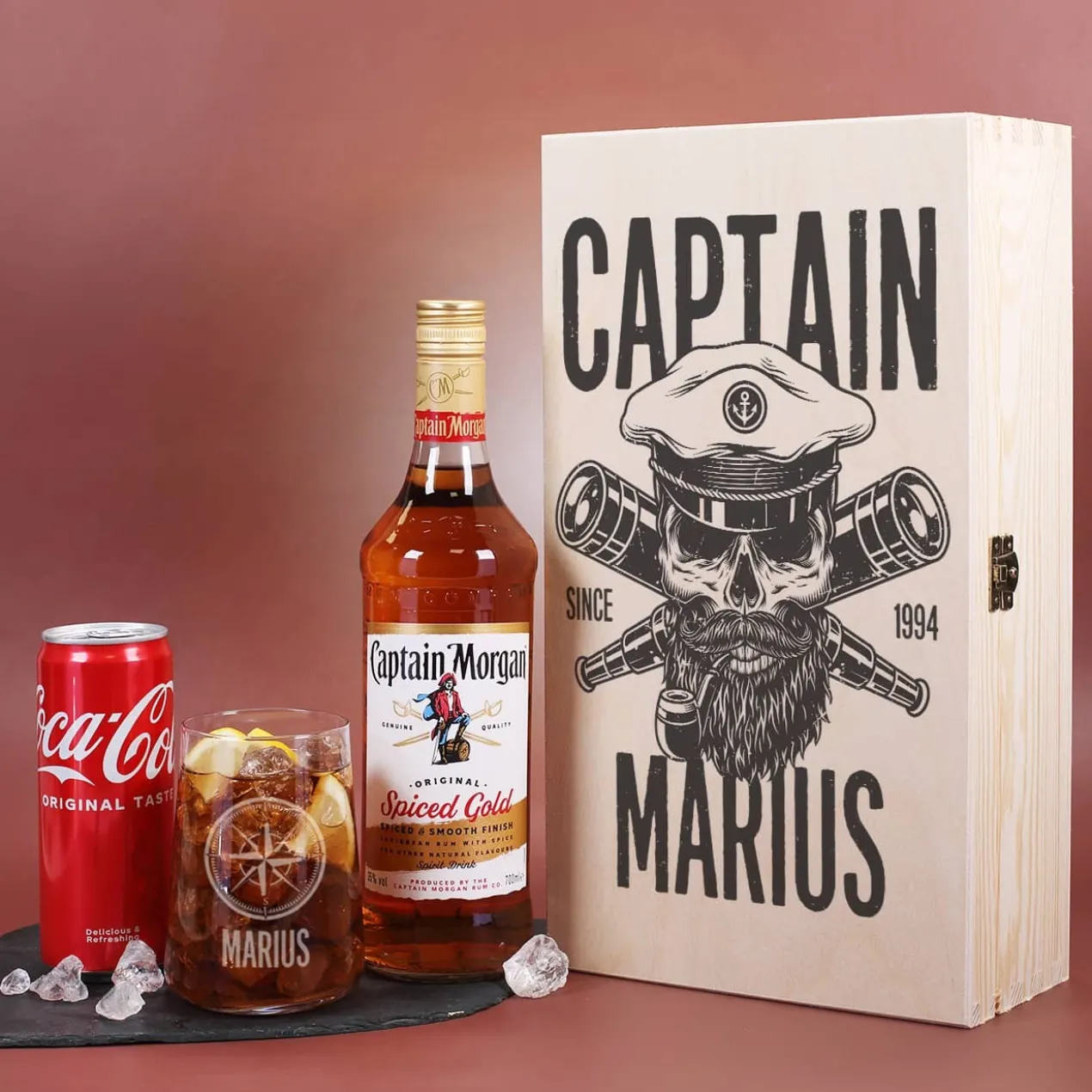 Captain Morgan Geschenkset mit Glas, Cola, Captain und Geschenkbox