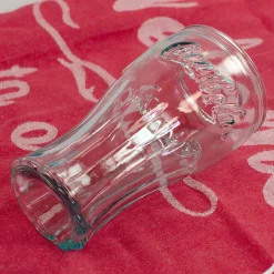 Coca-Cola Glas in klassischer retro Form 400ml | Trinkglas als Geschenk | Nachhaltig & Handgefertigt