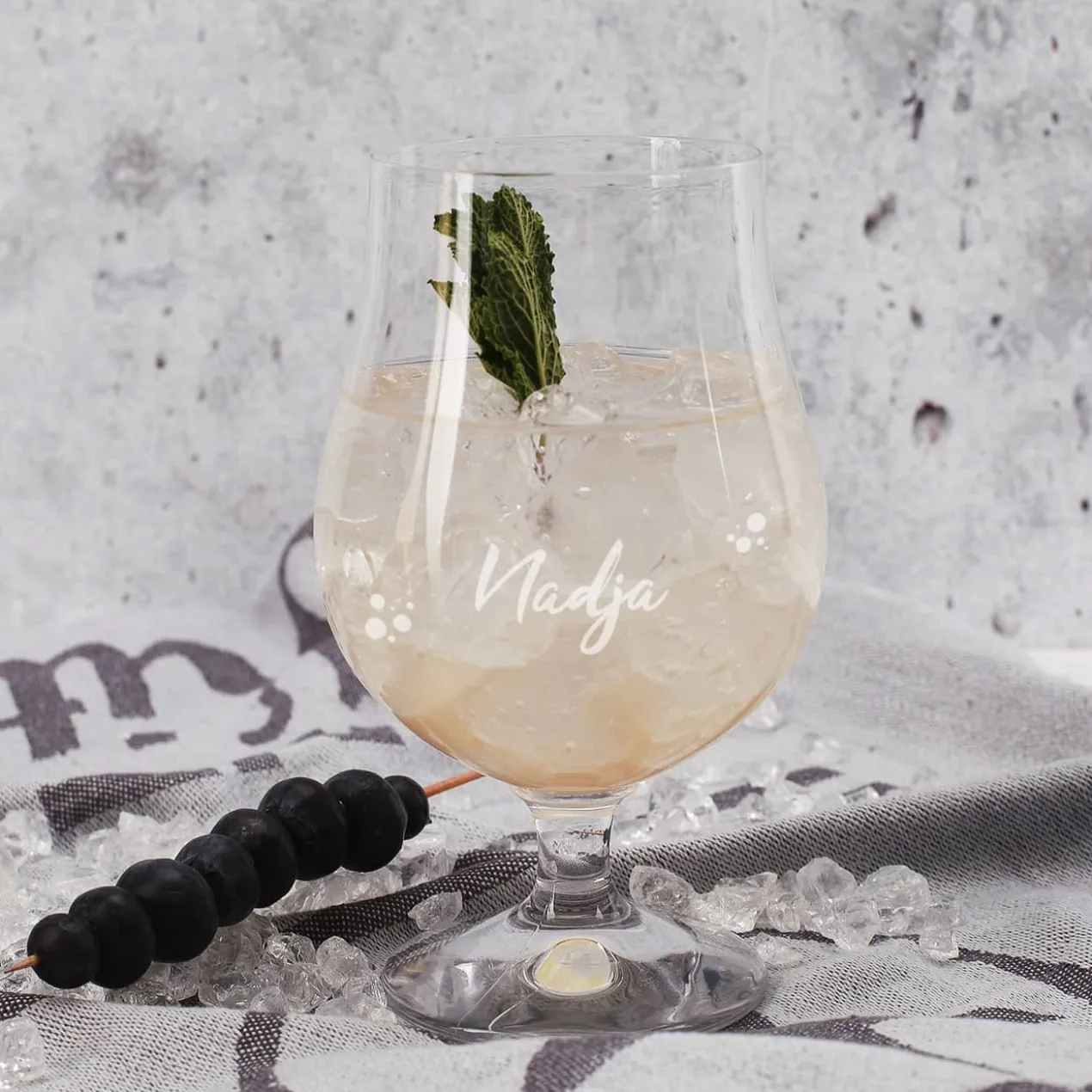 Cocktailglas mit schlichter Namensgravur