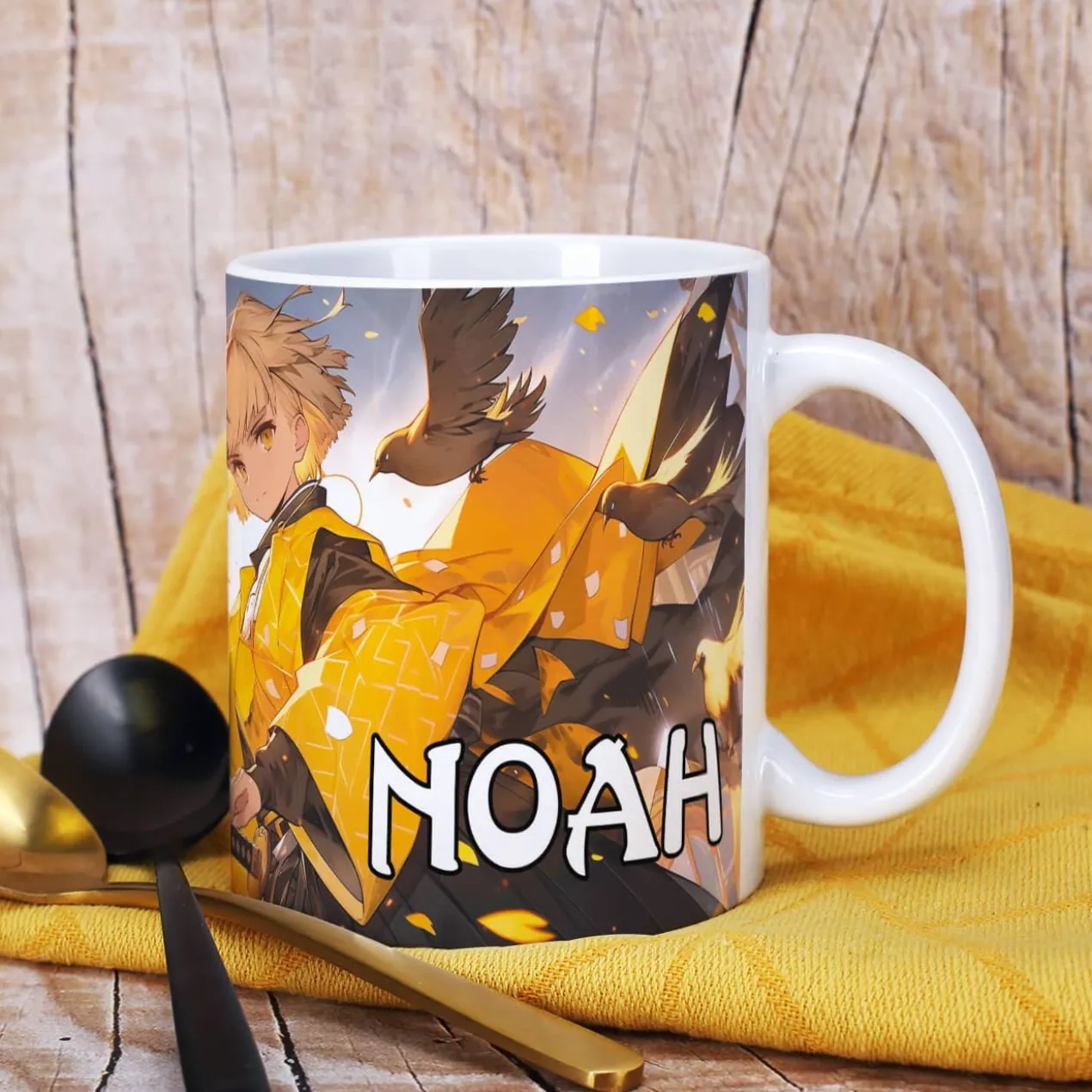 Coole Anime Tasse mit sechs Charakteren und Name