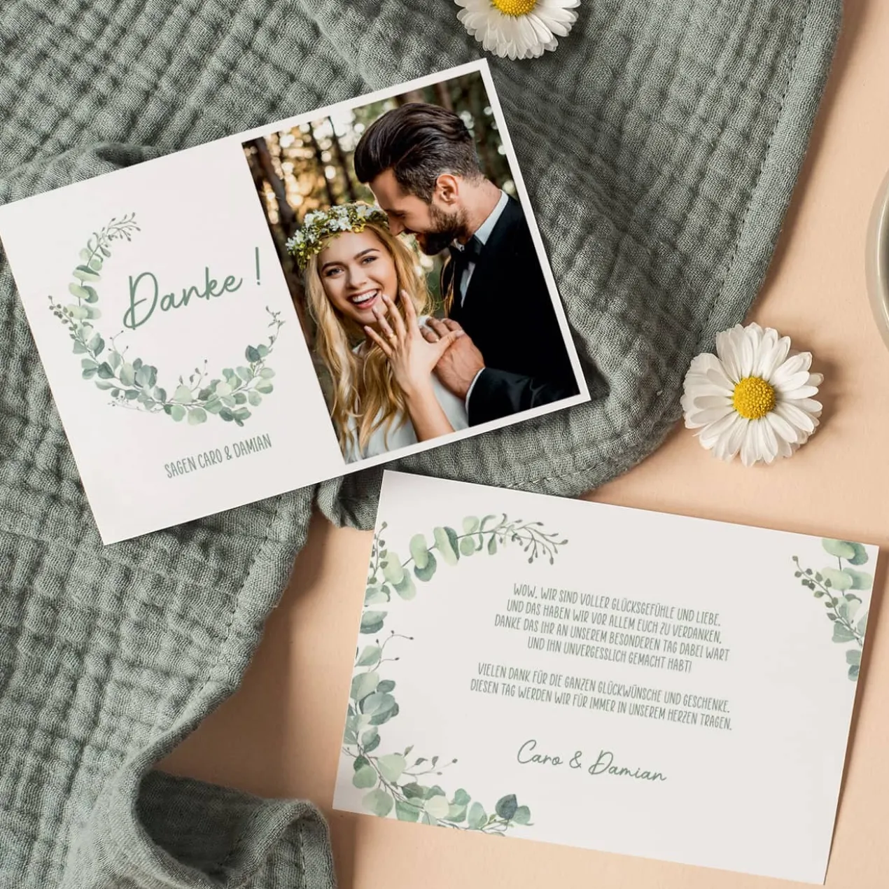 Danksagungskarte zur Hochzeit mit Eukalyptus und Ihrem Foto
