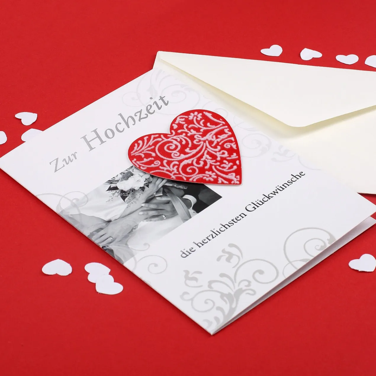 3D Glückwunschkarte zur Hochzeit mit verziertem Herz