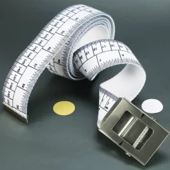 Diät-Gürtel mit Metallschnalle