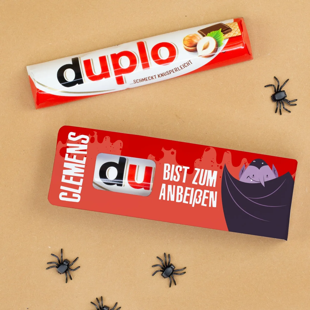 duplo Riegel zu Halloween in personalisierter Geschenkverpackung mit Name | Du bist zum Anbeißen