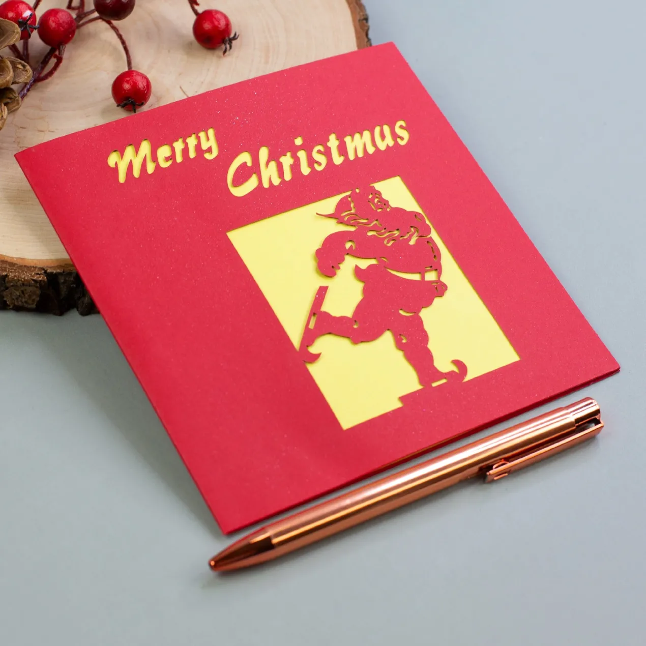 3D Weihnachts-Grußkarten mit aufklappbarem Scherenschnitt-Motiv