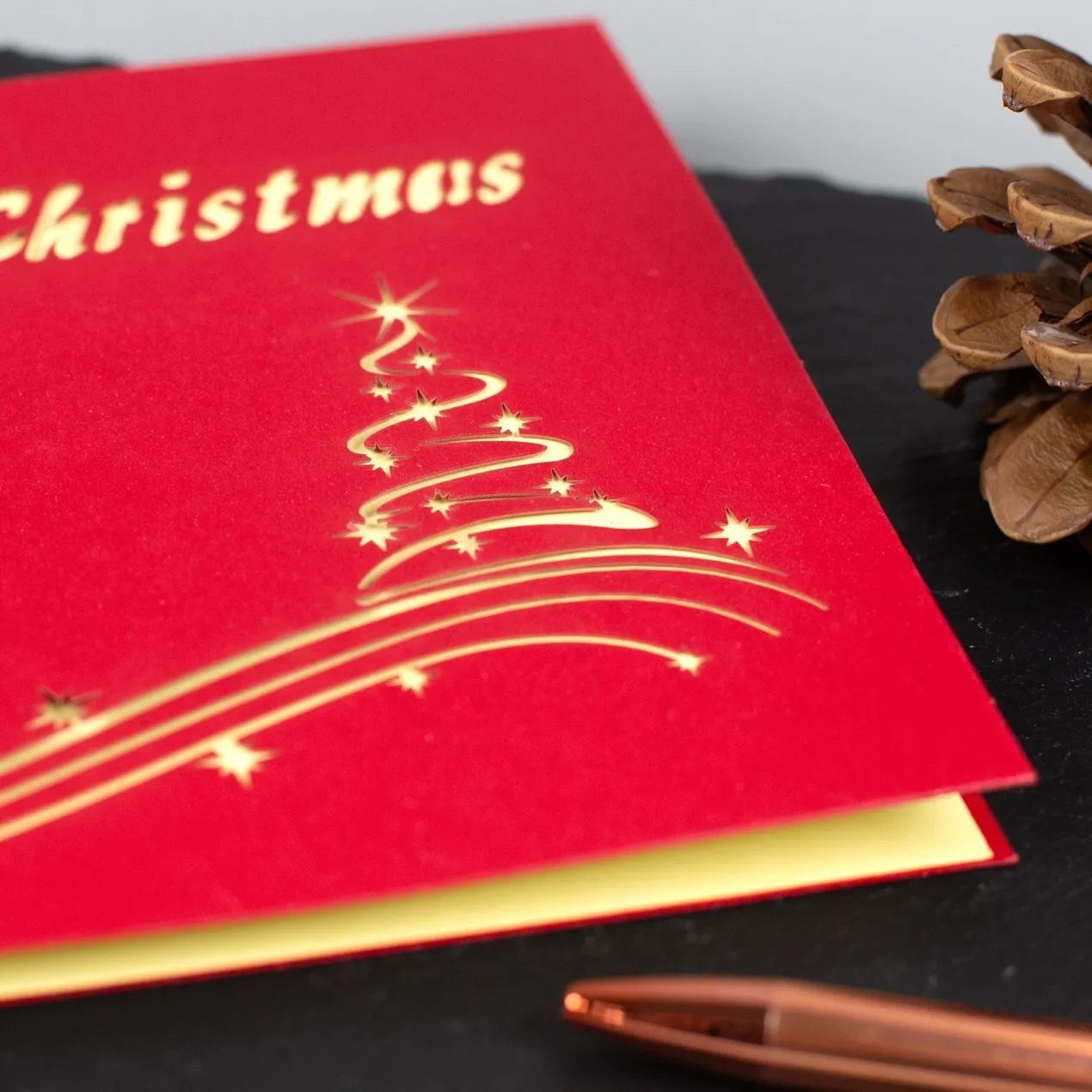 3D Weihnachts-Grußkarten mit aufklappbarem Scherenschnitt-Motiv