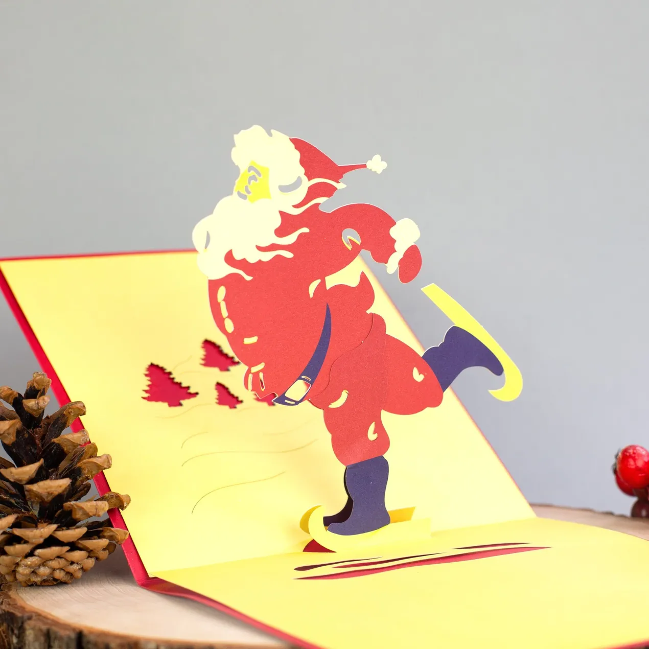 3D Weihnachts-Grußkarten mit aufklappbarem Scherenschnitt-Motiv