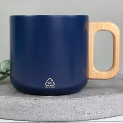 Edelstahl Tasse mit Anker & Name personalisiert | Maritimer Becher mit Holzgriff in Marine Blau 400ml