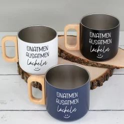 Edelstahl Tasse mit Holzgriff 'Einatmen Ausatmen Lächeln' | Doppelwandiger Becher als witziges Geschenk