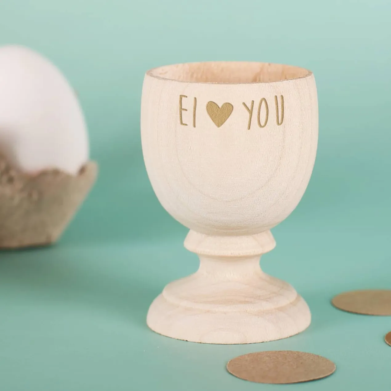 Eierbecher aus Holz Ei love you