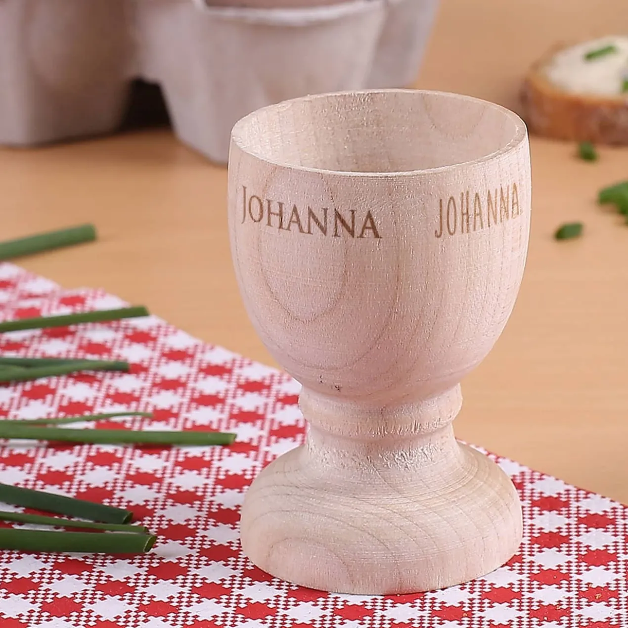 Eierbecher mit Namensgravur