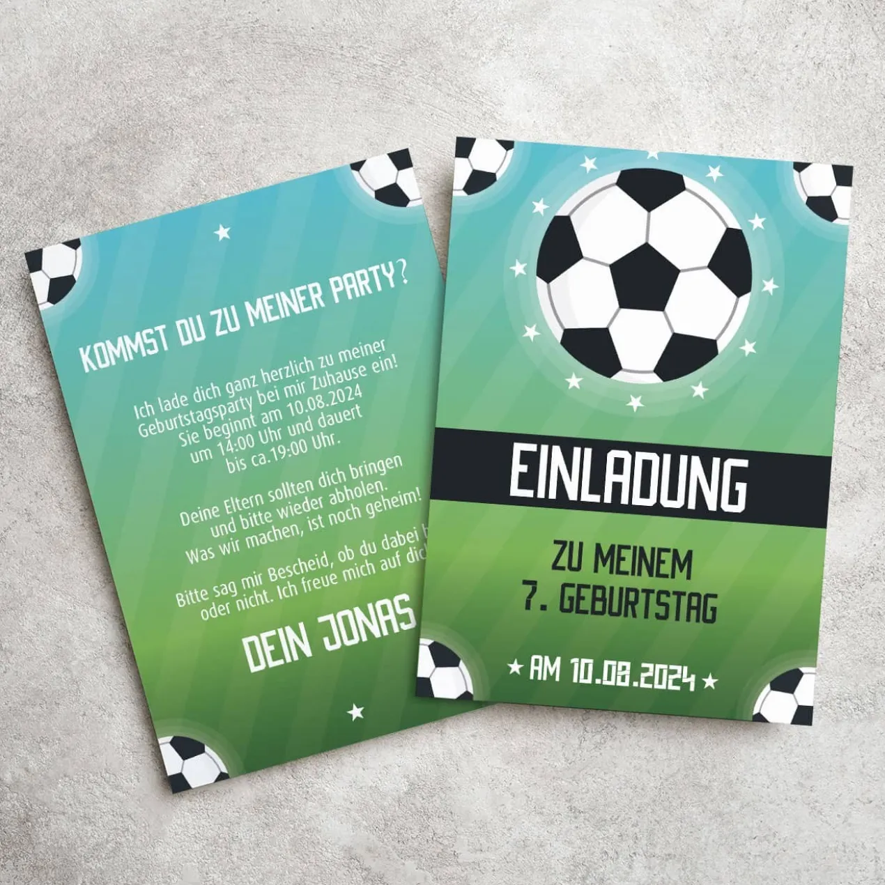 Einladungskarte im Fußballdesign mit Ihren Wunschtexten