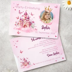 Einladungskarte zum Kindergeburtstag mit Wunschdaten, Prinzessinnen-Motiv und Schloss