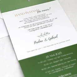Einladungskarte zur Hochzeit mit Schmetterlingsverschluss