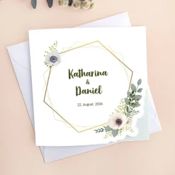 Einladungskarte zur Hochzeit mit Blüten in Watercolor-Optik