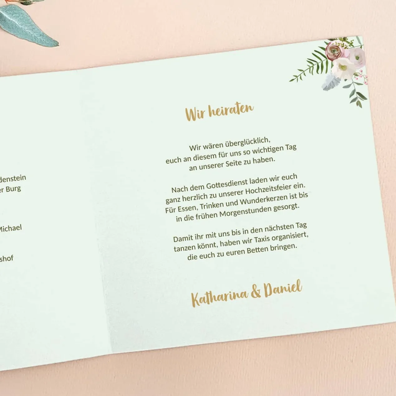 Einladungskarte zur Hochzeit mit Blüten in Watercolor-Optik